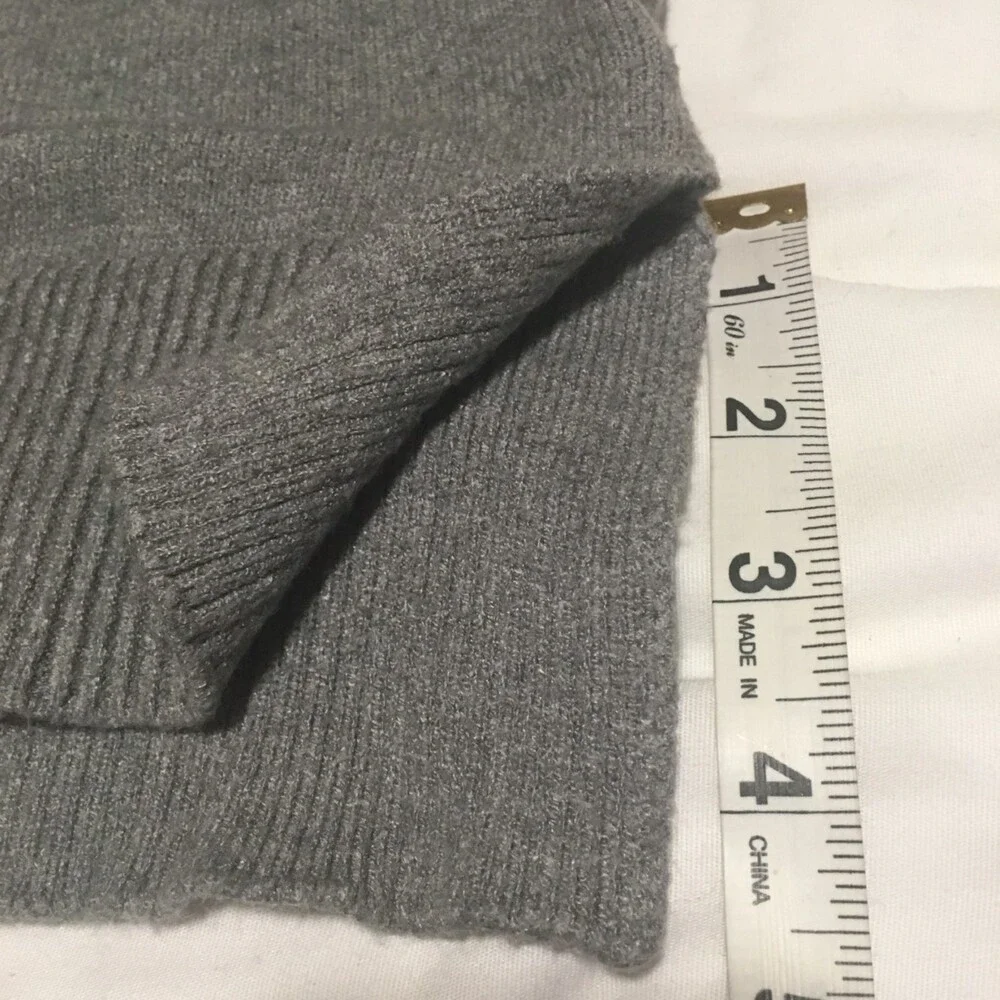 ✨️3 For $20✨️  Women M gray turtleneck long sweater Oversize CoastalGrandma 90s - Picture 8 of 8